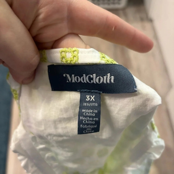 Modcloth Darling for the Prairie Peplum Tank Top eyelet green white Sz 3x - Picture 11 of 11